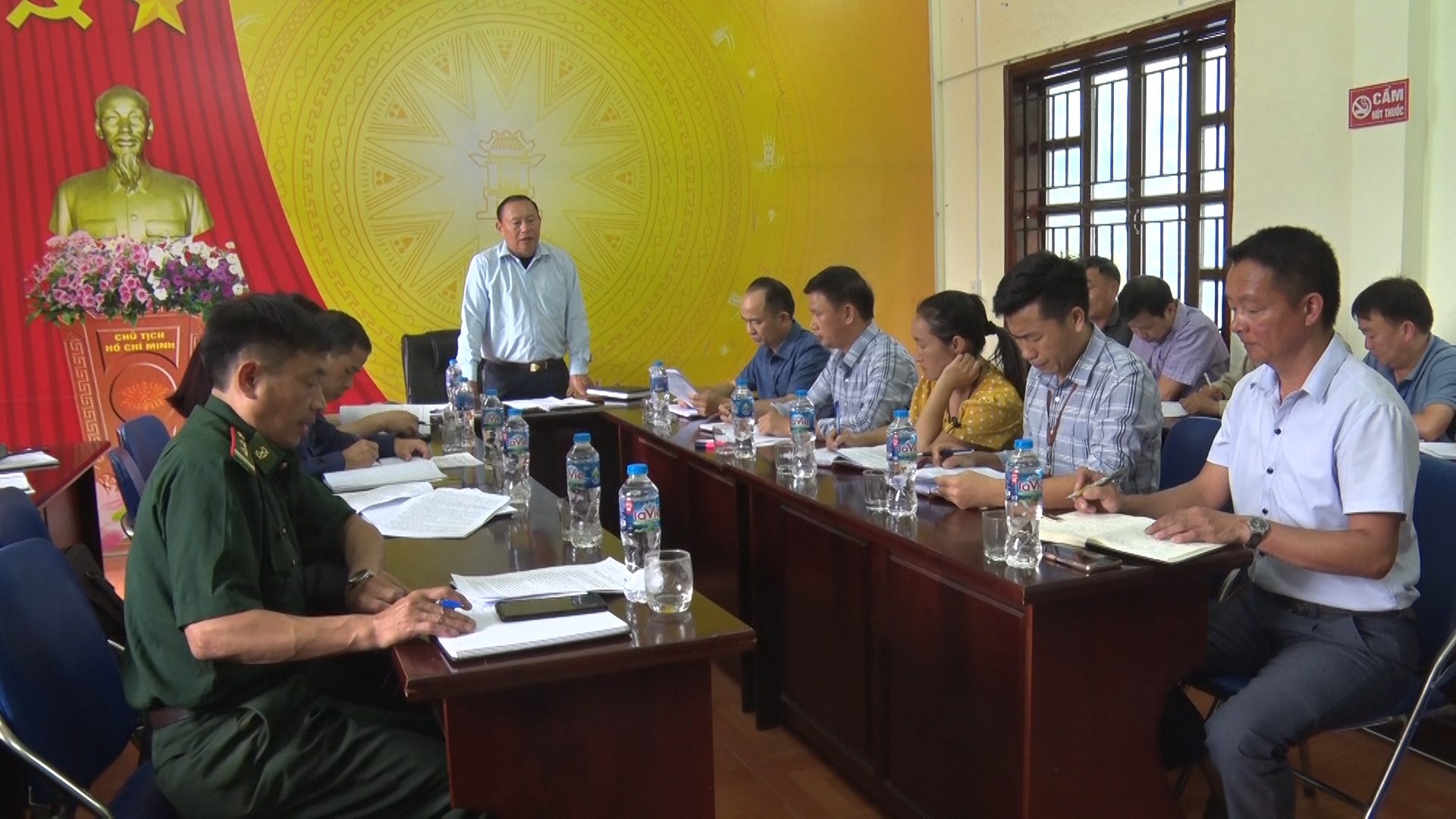 Đoàn công tác Thường trực Huyện ủy Đồng Văn làm việc tại xã Sà Phìn