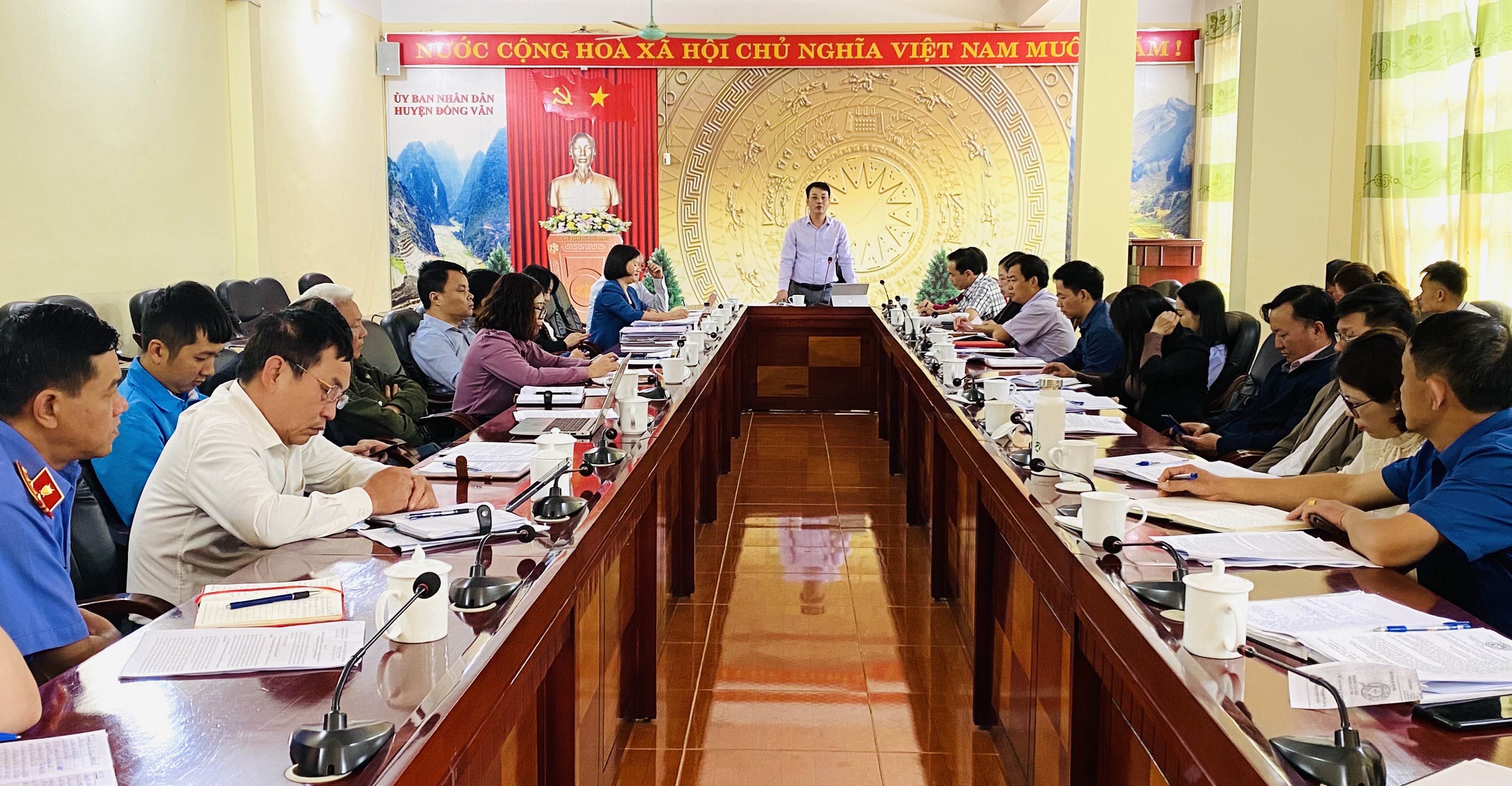 Đoàn kiểm tra Công tác Phổ biến giáo dục pháp luật làm việc tại huyện Đồng Văn