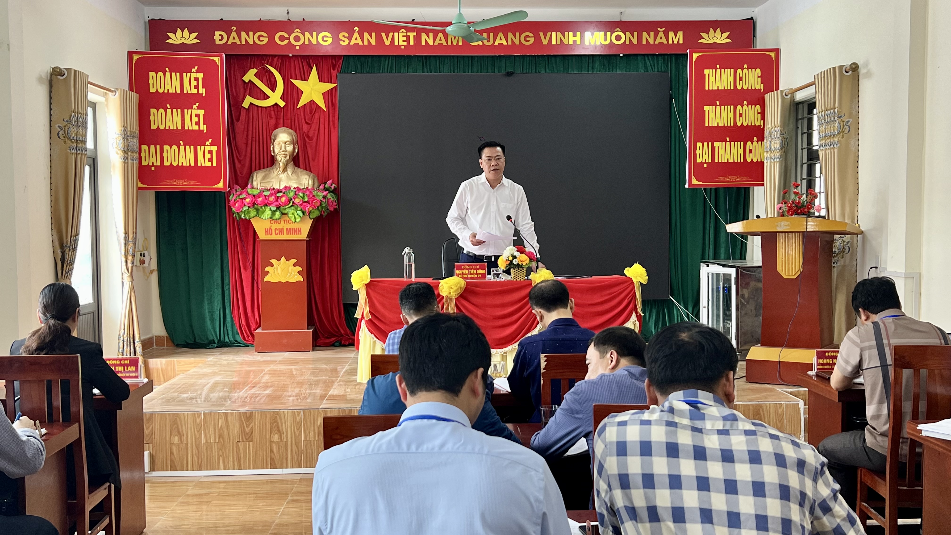 Bí thư Huyện uỷ Đồng Văn làm việc với Đảng bộ các xã, thị trấn trên địa bàn huyện