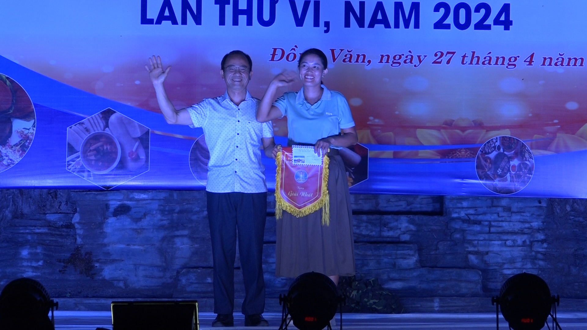 Lễ bế mạc Hội thi làm bánh truyền thống thị trấn Đồng Văn năm 2024