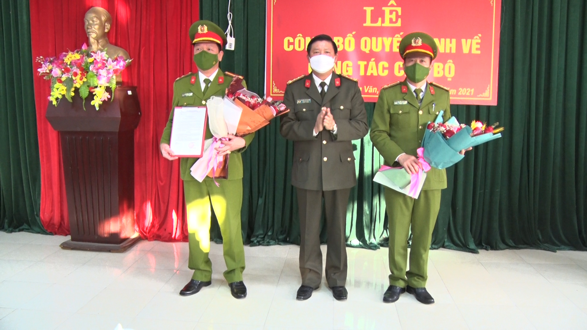 Lễ công bố quyết định của Giám đốc Công an tỉnh Hà Giang về tổ chức cán bộ