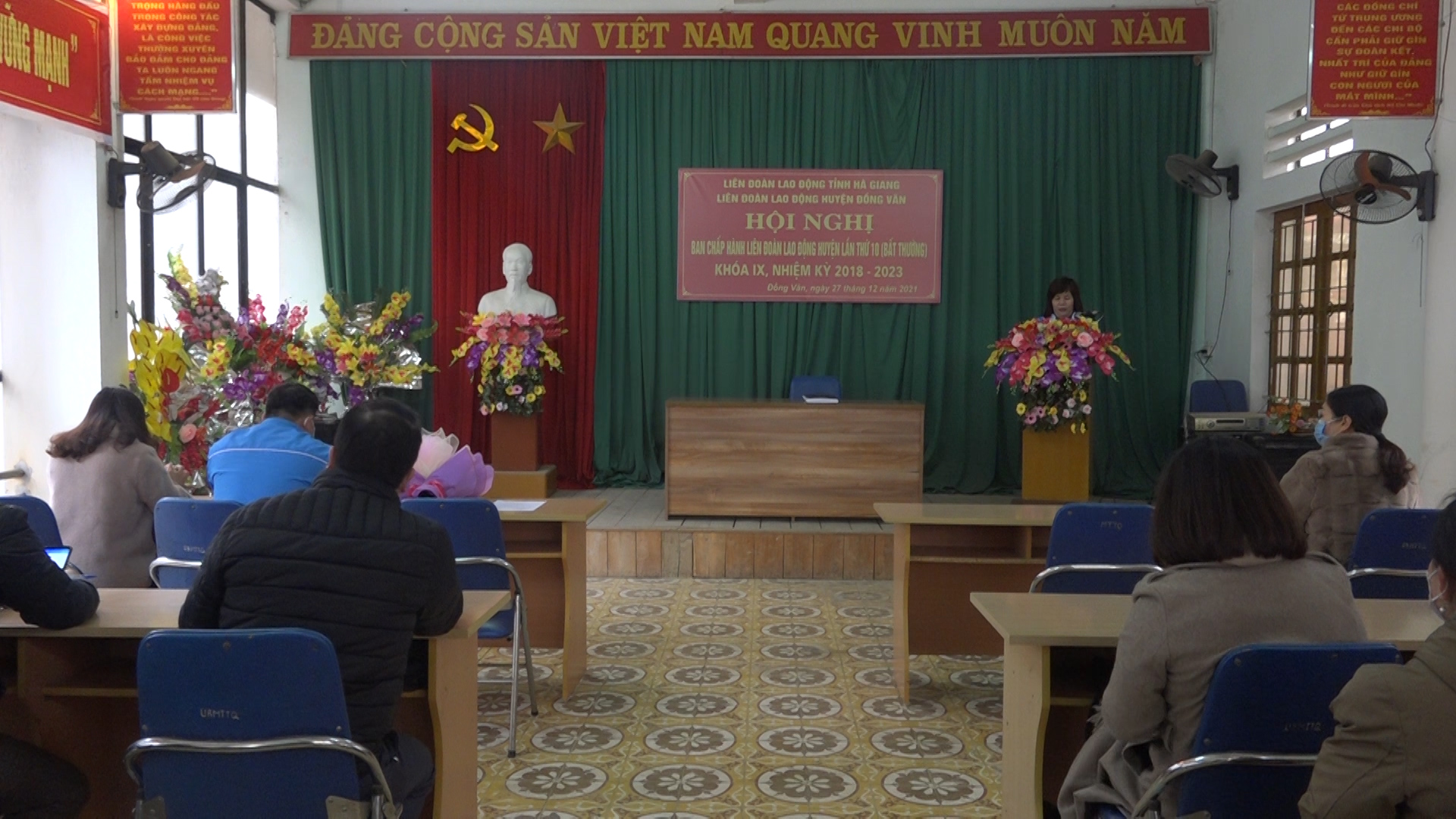 Lễ công bố quyết định của UBND huyện Đồng Văn về công tác tổ chức cán bộ