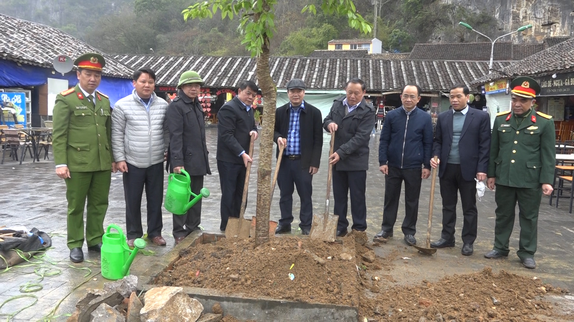 Đồng Văn tổ chức Tết trồng cây Xuân Nhâm Dần năm 2022