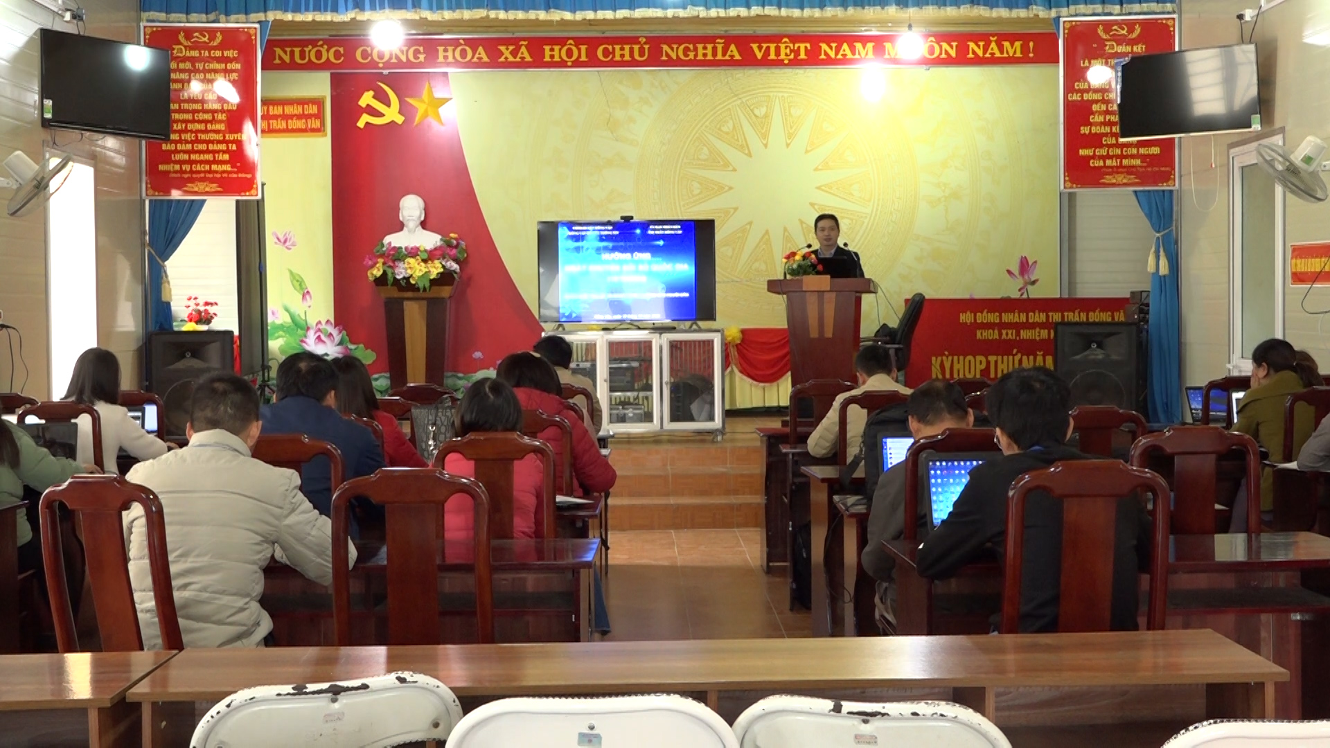 Hội nghị BCH Đảng bộ thị trấn Đồng Văn lần thứ 22 khóa XXI, nhiệm kỳ 2020 - 2025