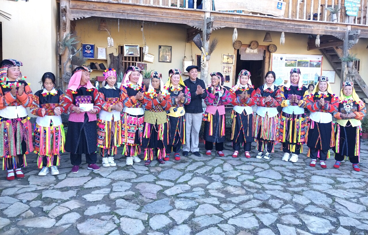 Đồng Văn: Hội thi thêu dệt nghề truyền thống tại xã Lũng Cú