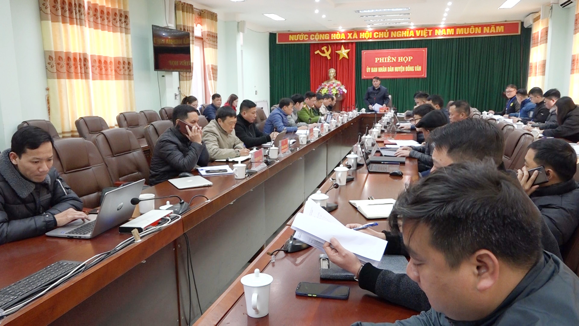 Phiên họp tháng 1/2023 UBND huyện Đồng Văn